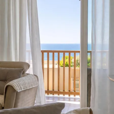 Sun Lit Sea View Apartment-green Coast 104c Himarë