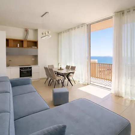 Sun Lit Sea View Apartment-green Coast 104c